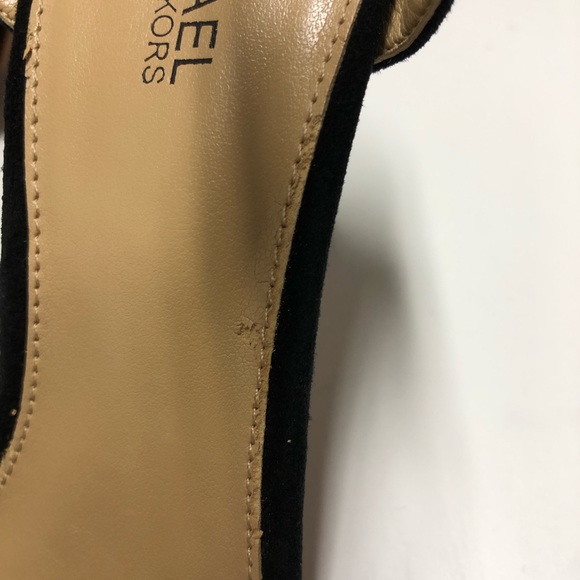 Michael Kors heel sandals. - Picture 4 of 7